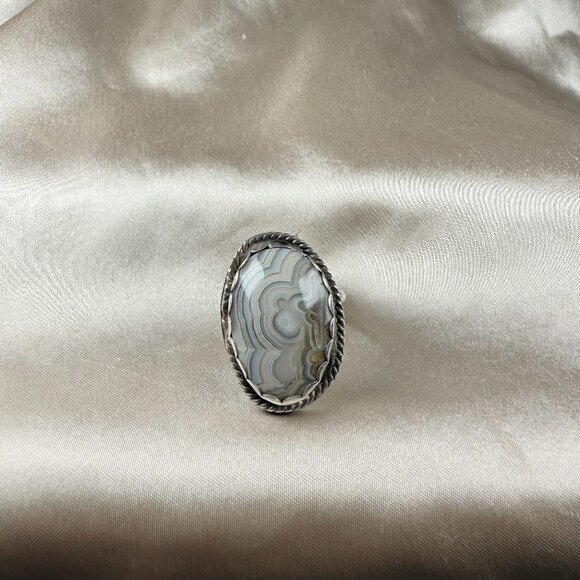 Handmade Silver Crazy Lace Agate Ring Oval Gemstone Rope Border Jewelry Size 8 - Picture 1 of 5